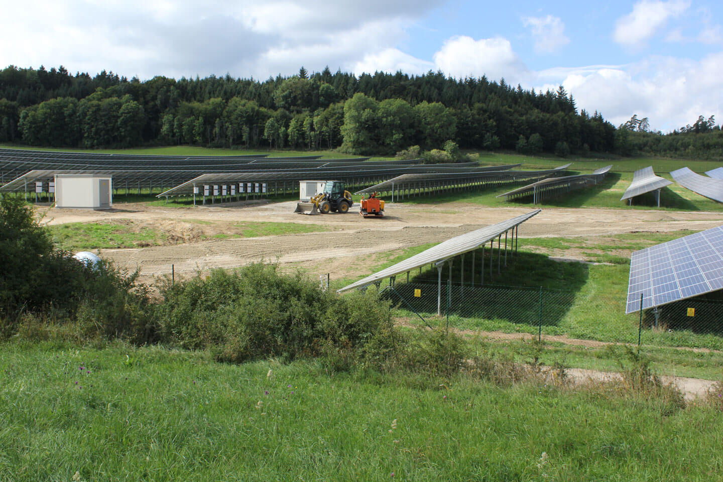 Bau und Realisierung einer Photovoltaik Freiflächenanlage