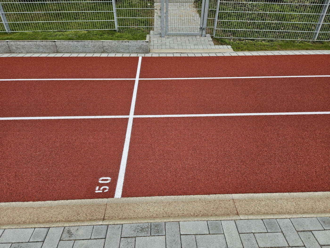Fertigstellung_Sportplatz_Kloppenheim1.jpg